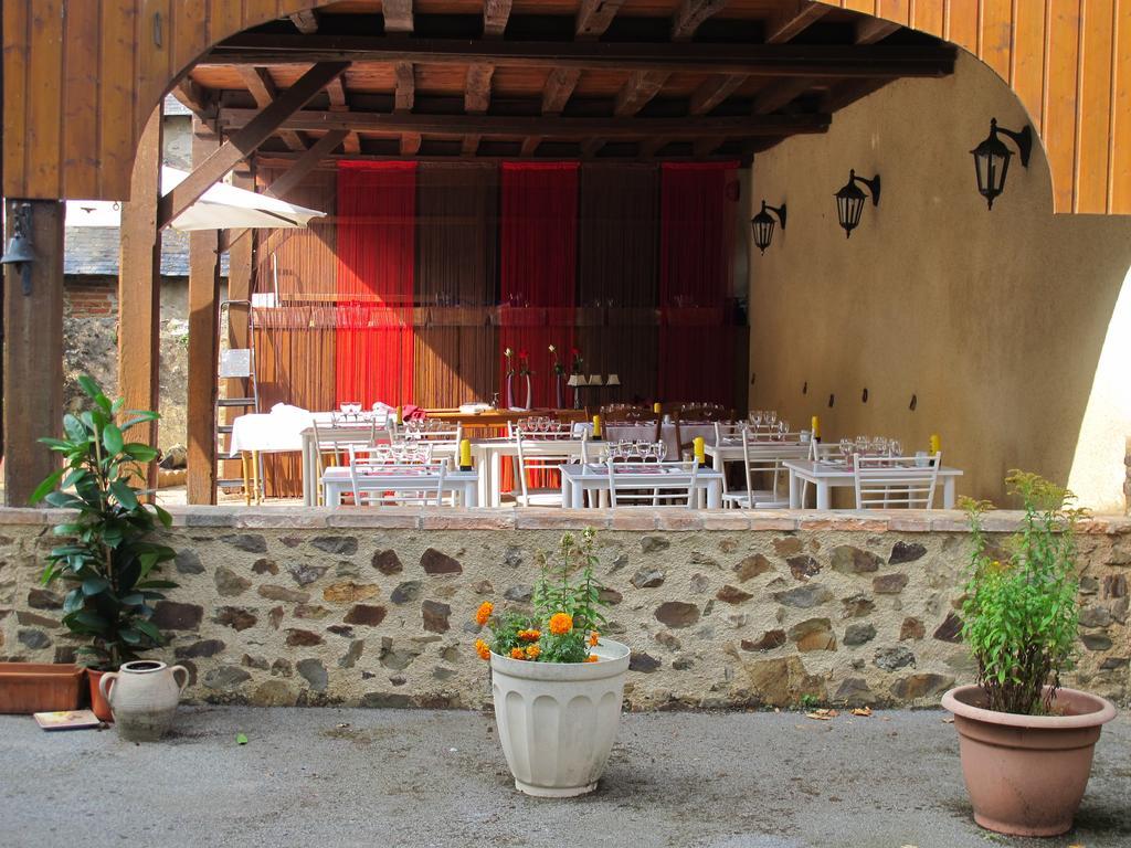 Le Relais De La Caleche Hotel Saint-Denis-dʼAnjou Zewnętrze zdjęcie