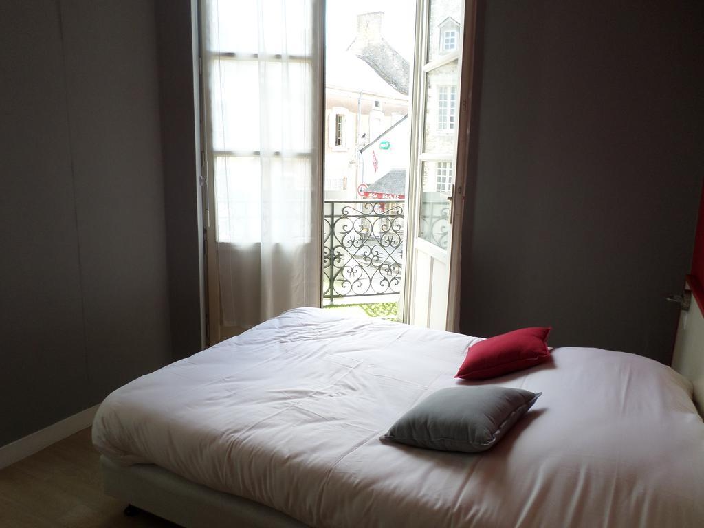 Le Relais De La Caleche Hotel Saint-Denis-dʼAnjou Zewnętrze zdjęcie