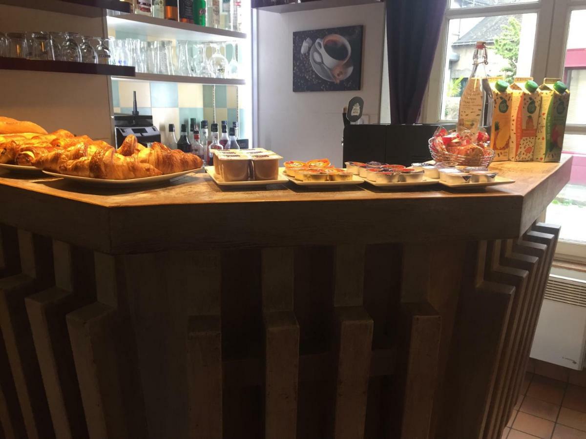 Le Relais De La Caleche Hotel Saint-Denis-dʼAnjou Zewnętrze zdjęcie